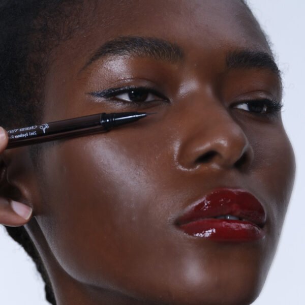 2 in 1 Eyeliner