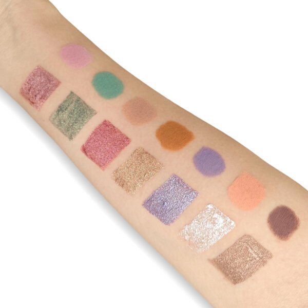 CharmVary Savage Growth Multi-purpose Eyeshadow Stick - Image 4
